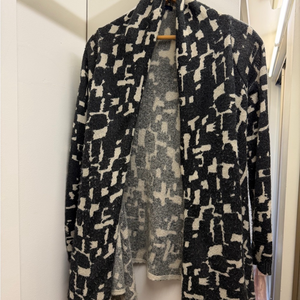 GAP Black and Cream Open Knit Cardigan